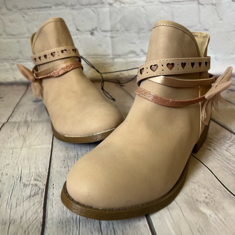 NWOT POP GIRLS Lil Elisha Blush Boots Size 5